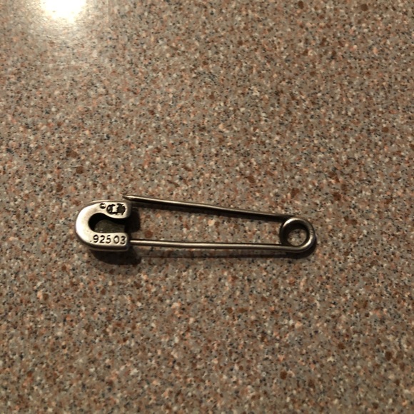 Chrome heart earring - Picture 2 of 4